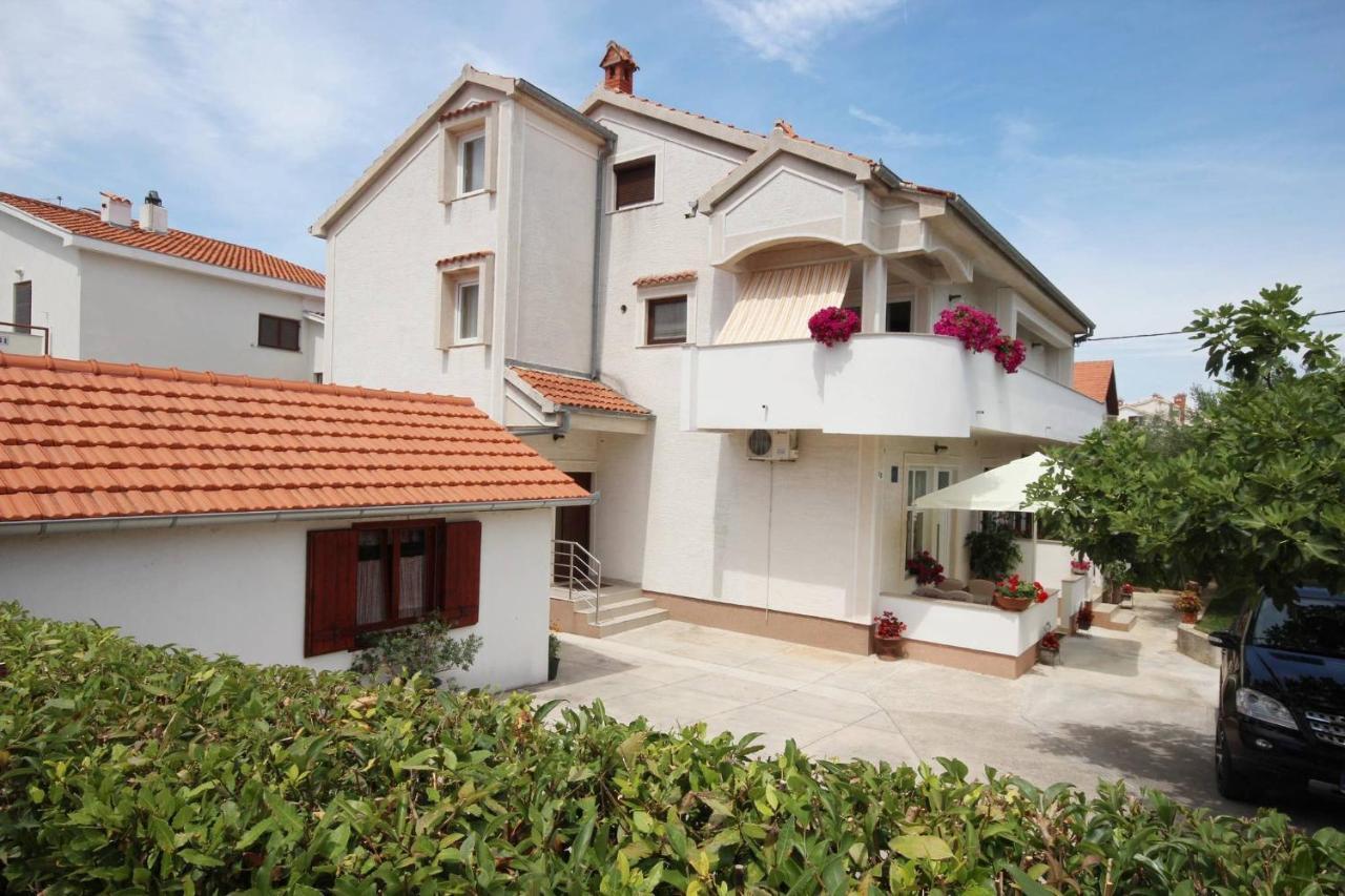 Family Apartment Mirela Borik Zadar Eksteriør bilde