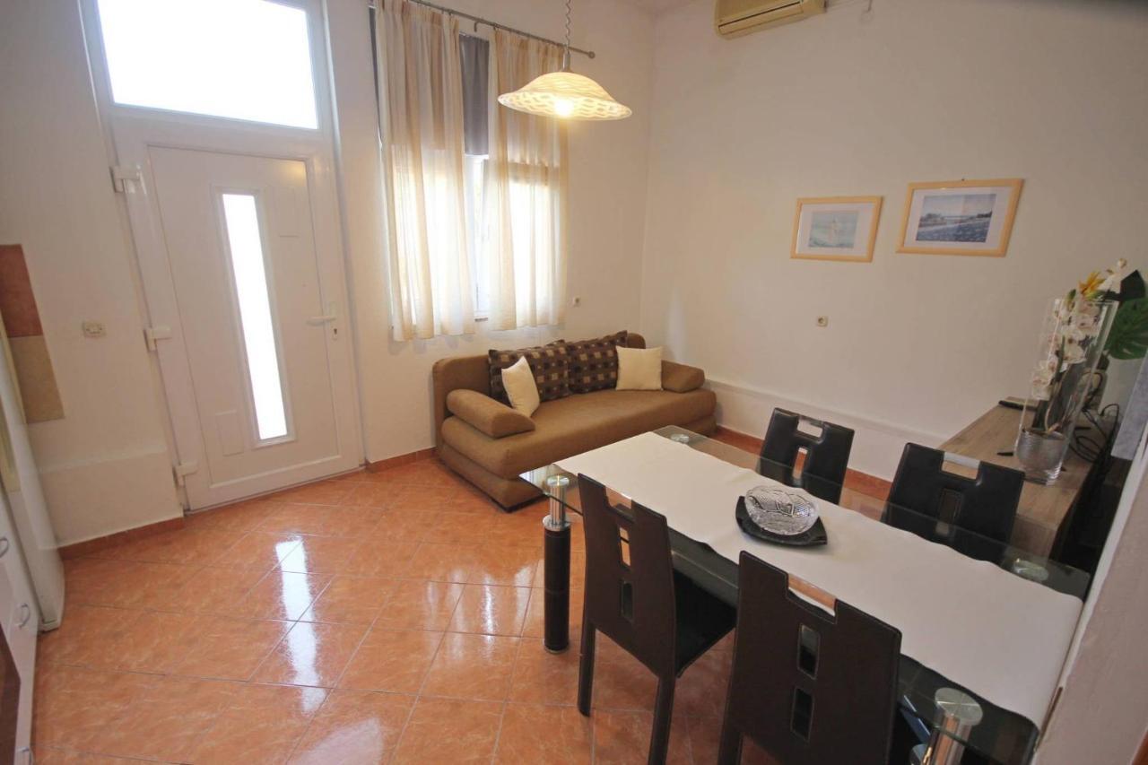 Family Apartment Mirela Borik Zadar Eksteriør bilde